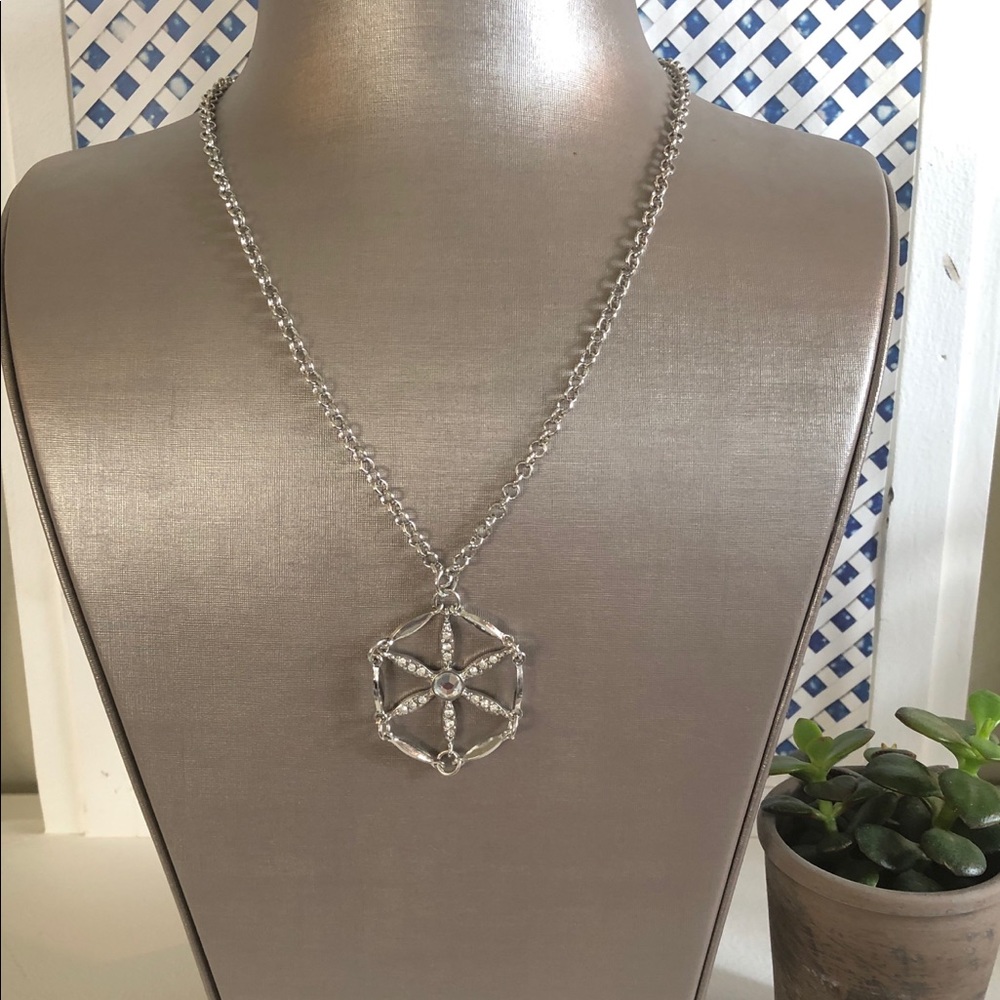 Silver Round Rhinestones Studded Necklace